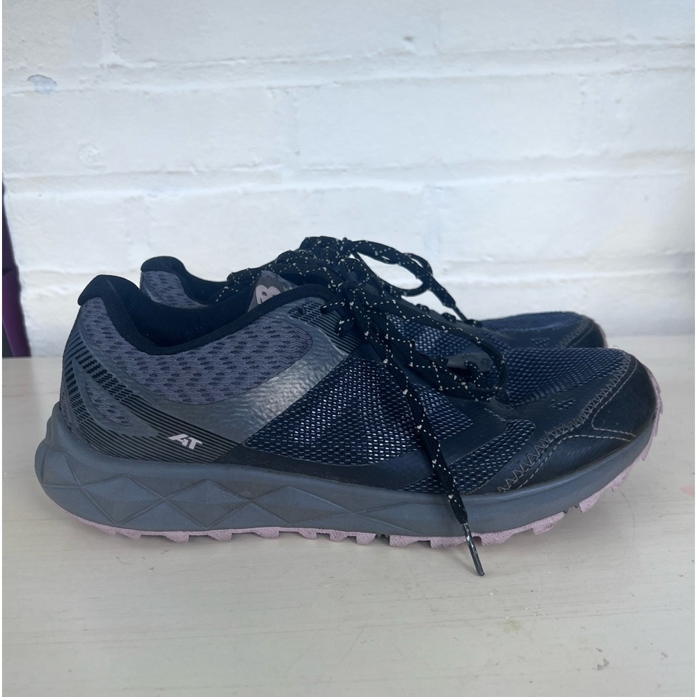 New balance trail running sneaker